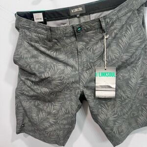 Linksoul Men's Leaf Print Shorts in Gray